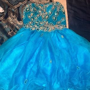 Blue dress strapless, short